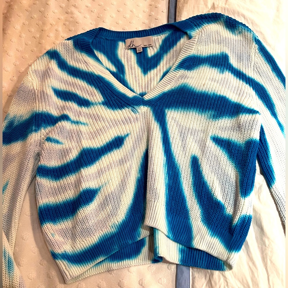 Tie Dye cropped knit sweater.